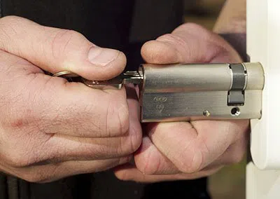 Super Locksmith Services Indianapolis, IN 317-456-5523 Super Locksmith Services Indianapolis, IN 317-456-5523 - 29-10