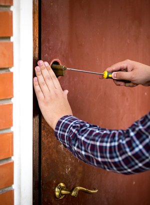 Super Locksmith Services Indianapolis, IN 317-456-5523 Super Locksmith Services Indianapolis, IN 317-456-5523